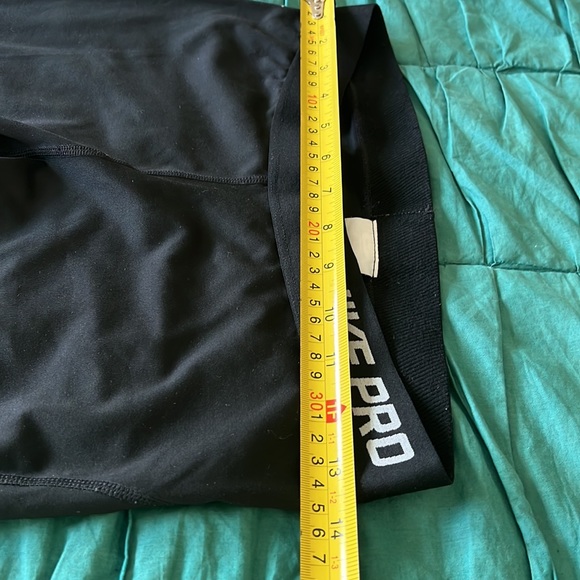Nike Pro Capri Leggings Size L - Picture 6 of 6